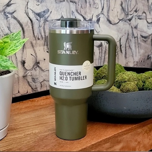 NWT Stanley 40oz Stainless Steel H2.0 Flowstate Quencher Tumbler Hearth & Hand™ - Picture 3 of 12
